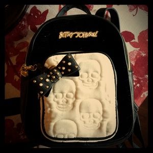 Betsey Johnson skull purse backpack